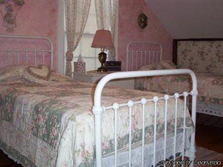 Schroon Lake Tumble Inn المظهر الخارجي الصورة