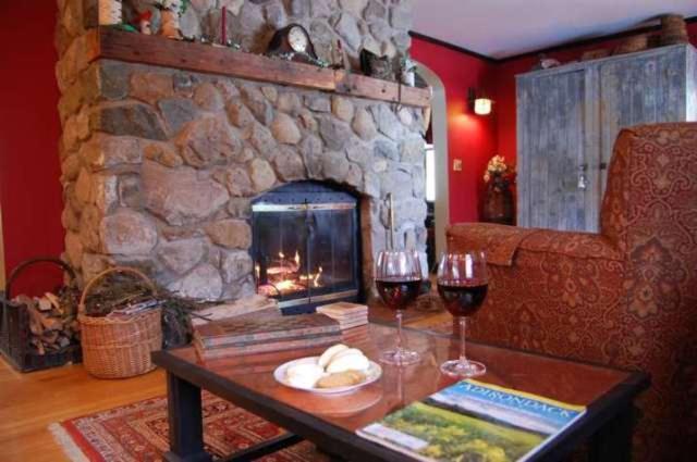 Schroon Lake Tumble Inn المظهر الخارجي الصورة