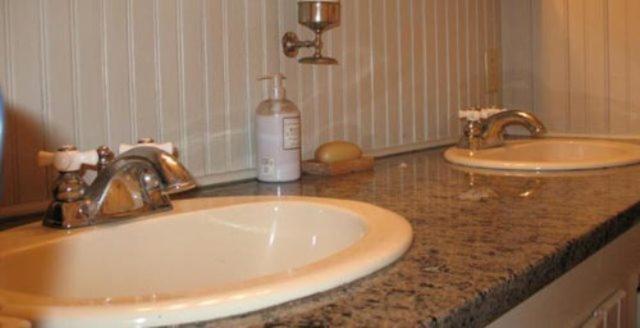 Schroon Lake Tumble Inn الغرفة الصورة