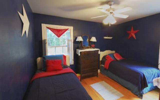 Schroon Lake Tumble Inn الغرفة الصورة